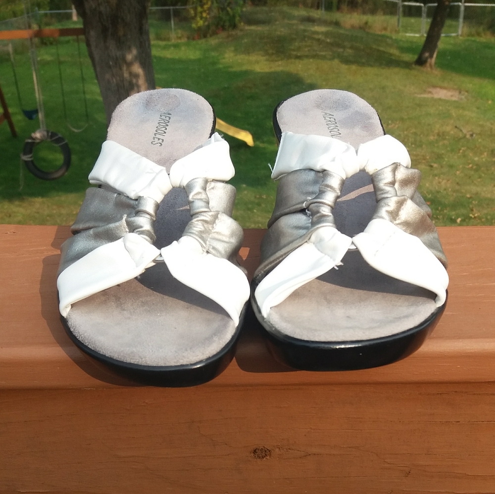 Aerosoles wedge sandals Black & White Size…